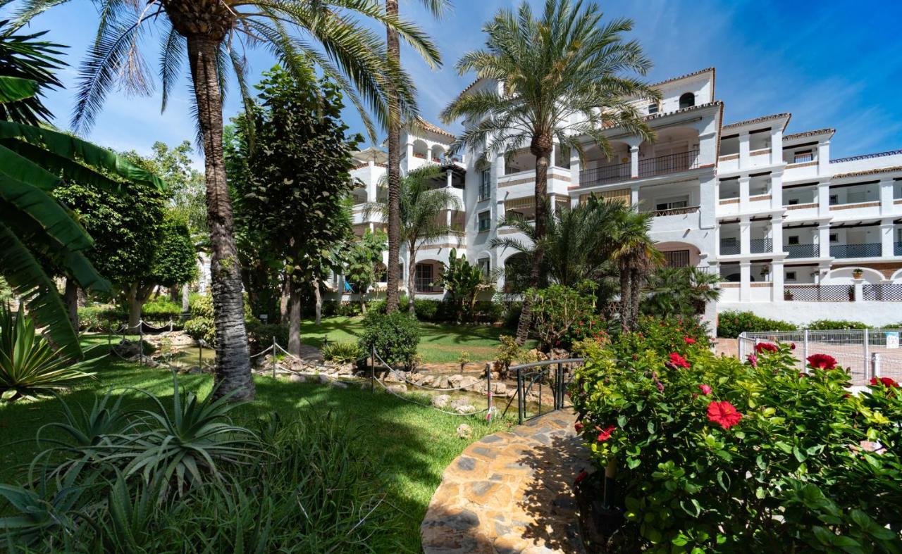 Holidays & Homes I Playa, Piscinas ,relax * Benalmádena
